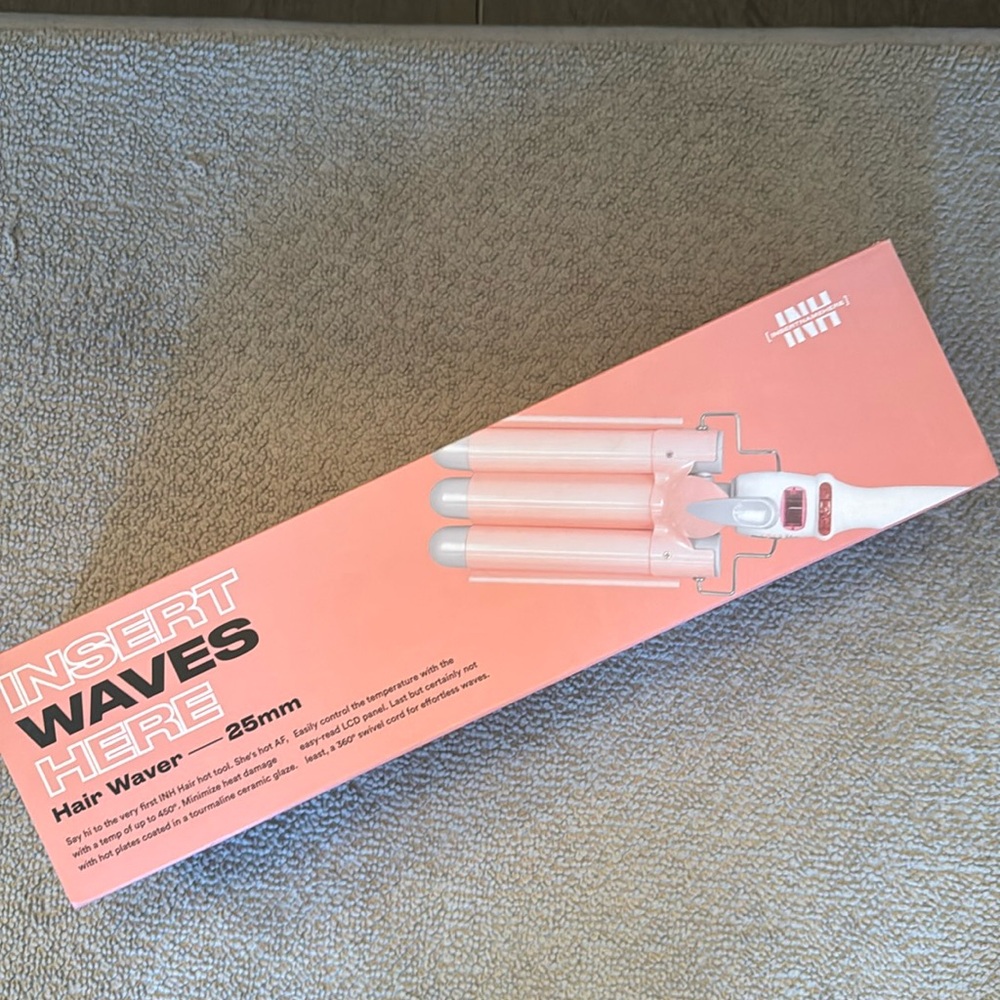 BRAND NEW hair waver